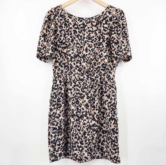BCBGENERATION Dress Cutout Spotted Short Sleeve Animal Print Mini Pockets SZ 8 - Picture 1 of 13